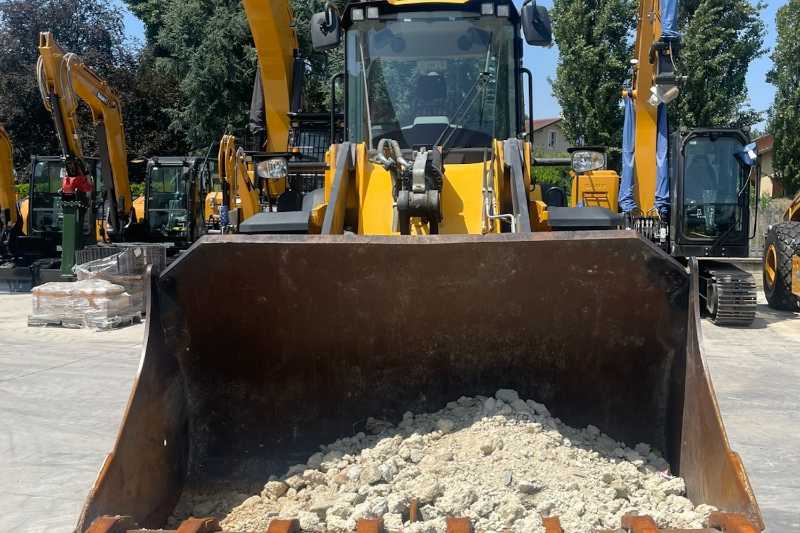 OmecoHub - Immagine JCB 437ZX-T4F